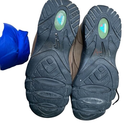 VINTAGE 1996 Nike Trainers Brown Size 6 - Picture 10 of 11